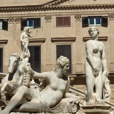 Lägenhet Piccola E Dimora Del Teatro Massimo Palermo