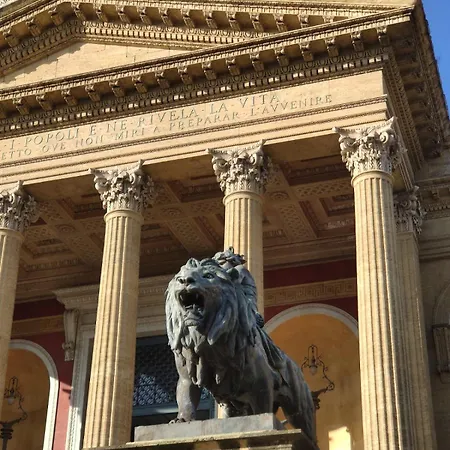 Piccola E Dimora Del Teatro Massimo Lägenhet